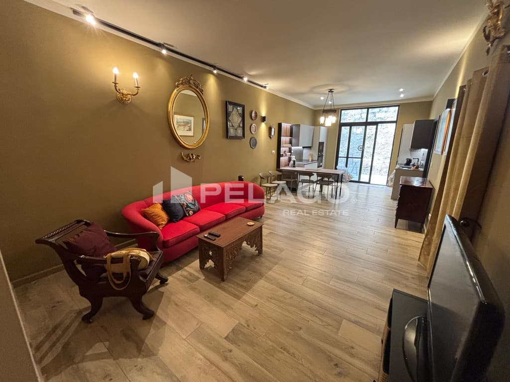 Solitary Maisonette in Sliema