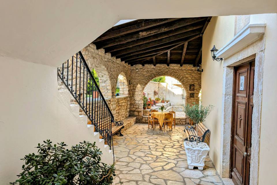 Palazzo with a Courtyard (illustrative photo)